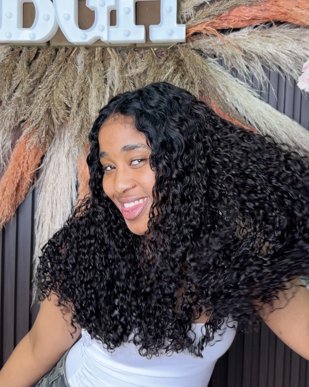 Wholesale 14A Super Double Drawn HD Glueless 5x5 Pisssy Curly Wig Color Black and Ombre 